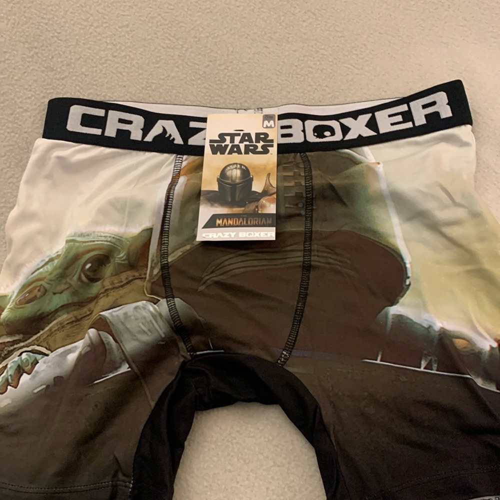Star Wars the mandalorian crazy boxer Medium